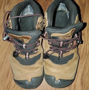 Keen Kids Size 4 Ridge Flex waterproof hiker style boots